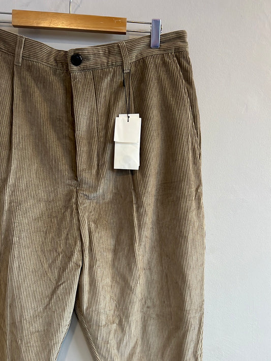 AMI Paris - Tapered corduroy cropped trousers