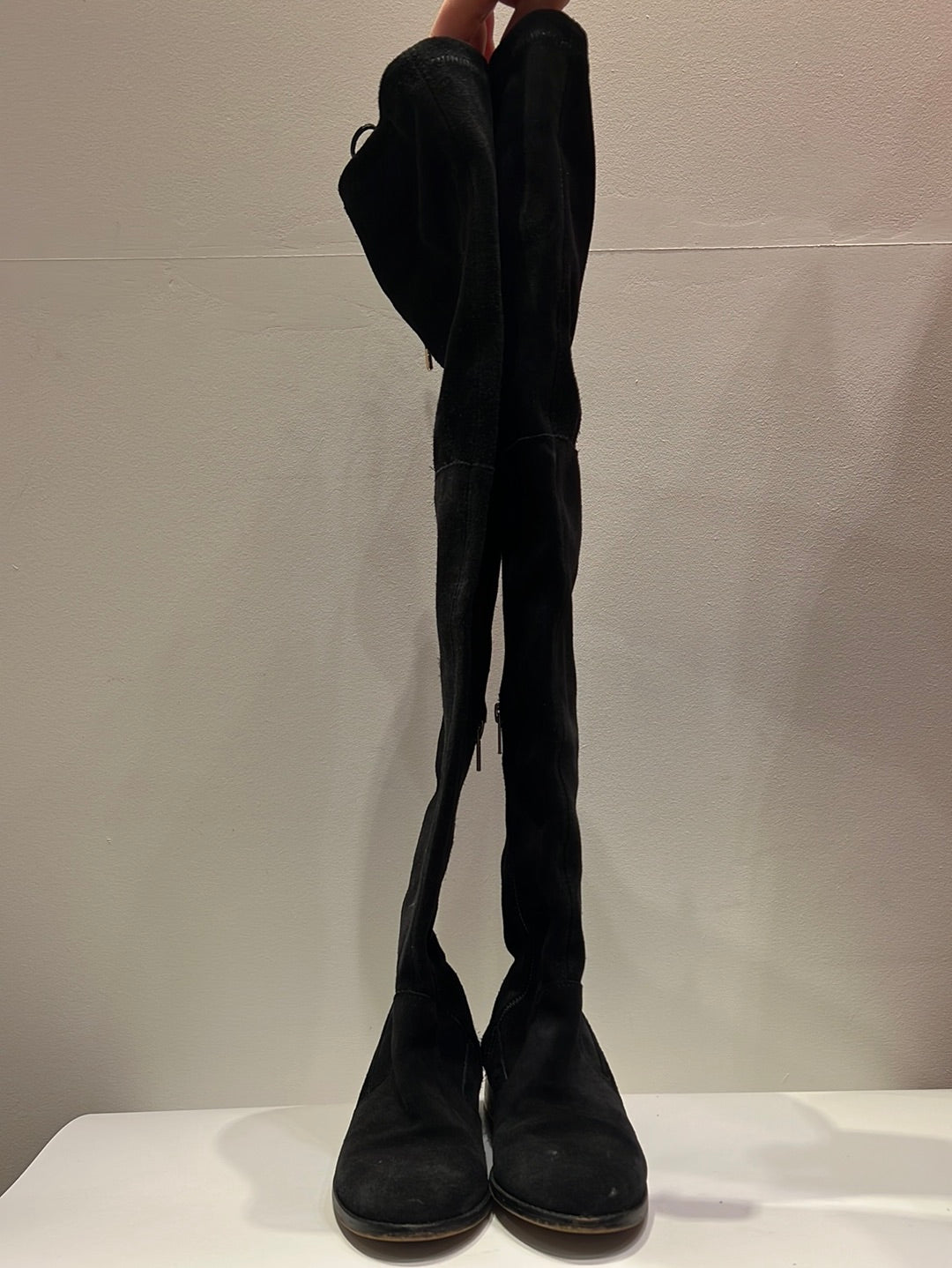 Kurt Geiger - Knee high suede leather insole boots