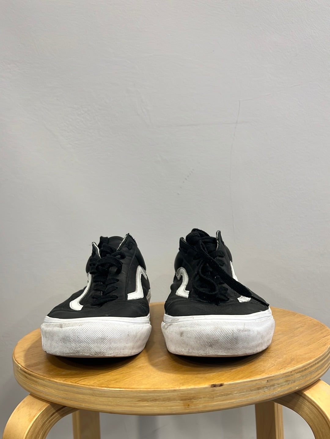 Vans - Leather old skools
