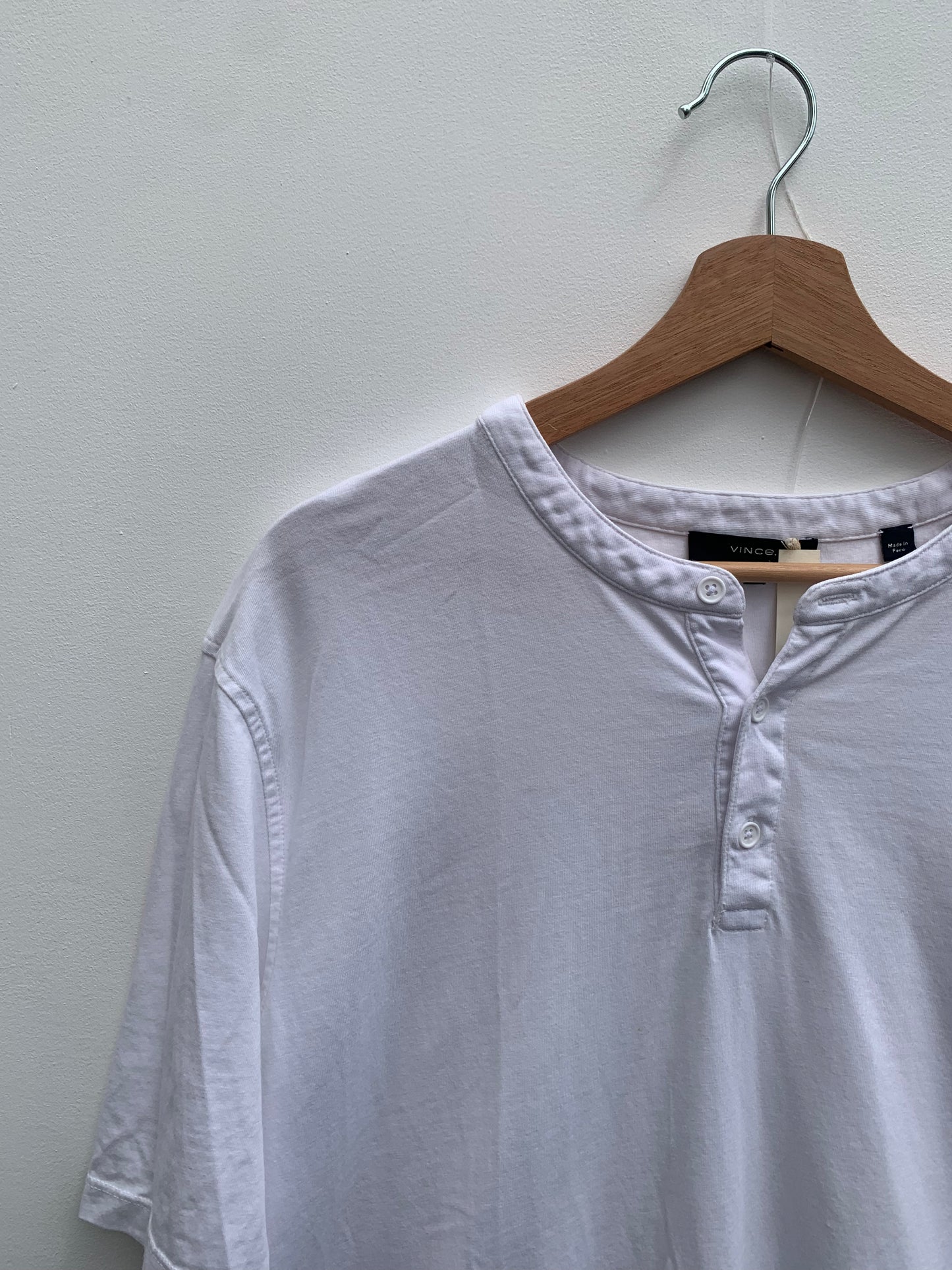 Vince - Grandad collar t-shirt