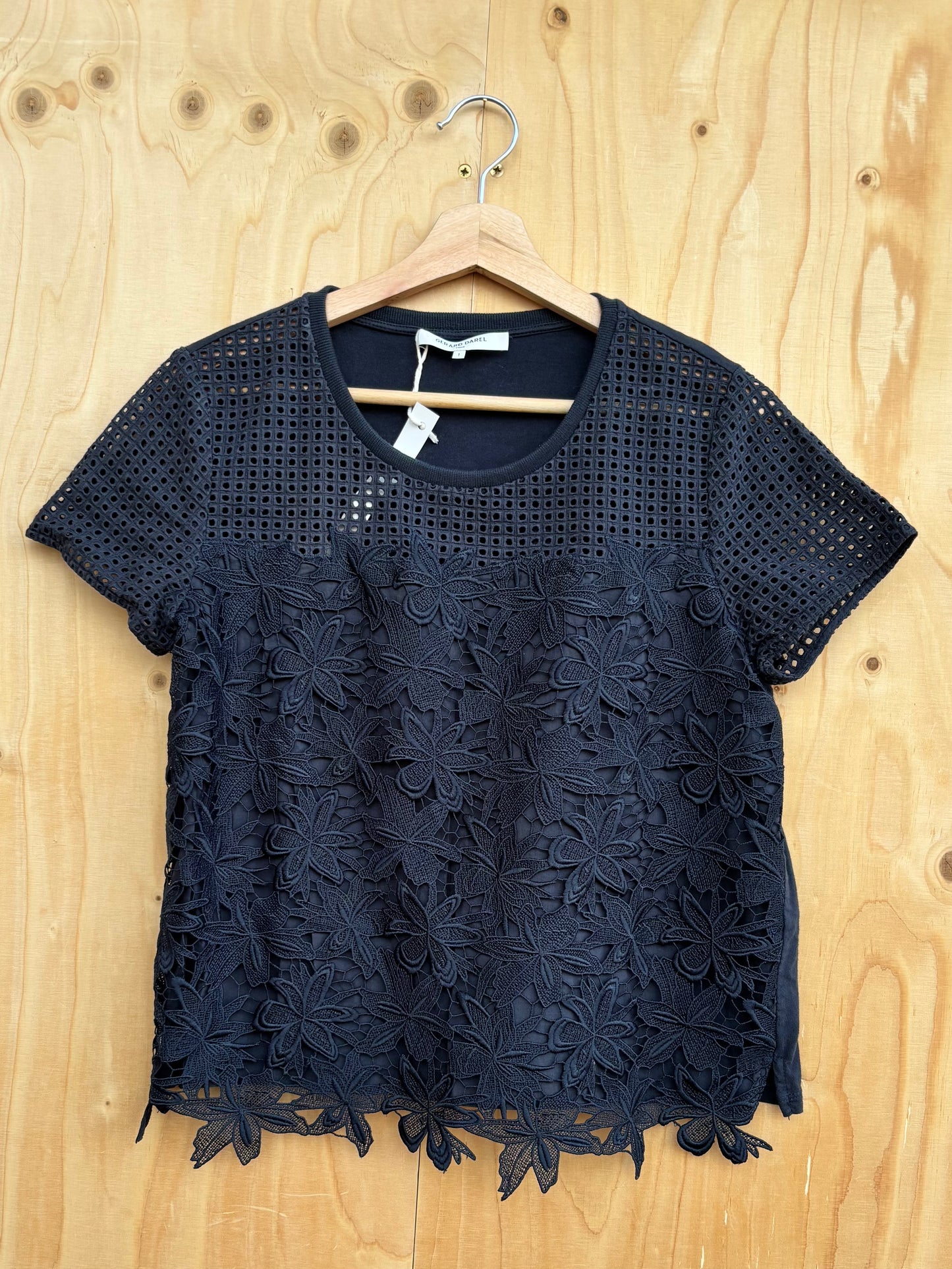 Gerard Darel - Broderie anglaise lace detail cotton T-shirt