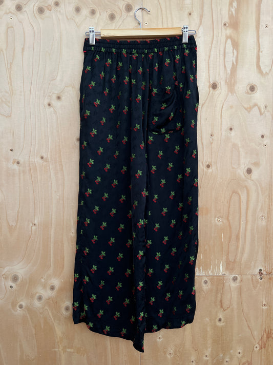 Kitri - Cherry detail trousers